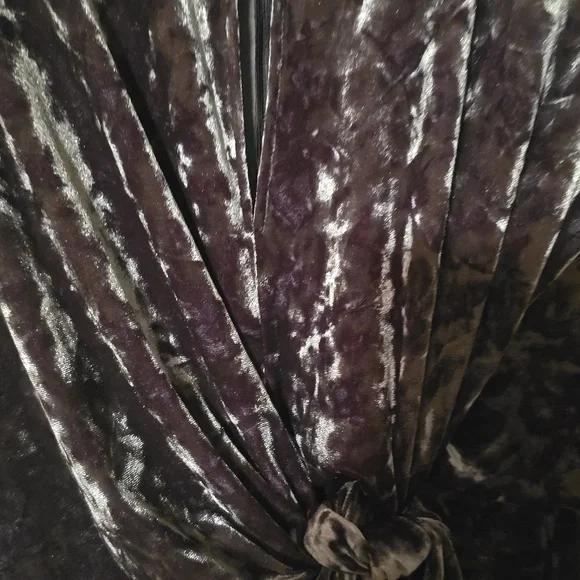 Zara Women’s Green Gray Velvet Crushed Dress Key Hole Size Small - Picture 3 of 6